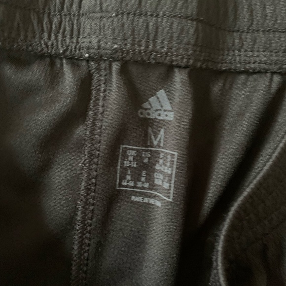 Adidas summer shorts - Picture 2 of 2